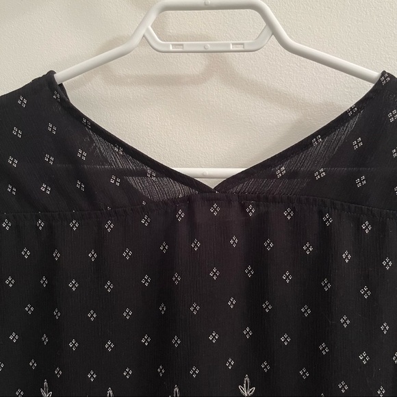 Pink Rose Black and White Boho Pattern Blouse with Rolled Sleeve Detail size S - Picture 5 of 8